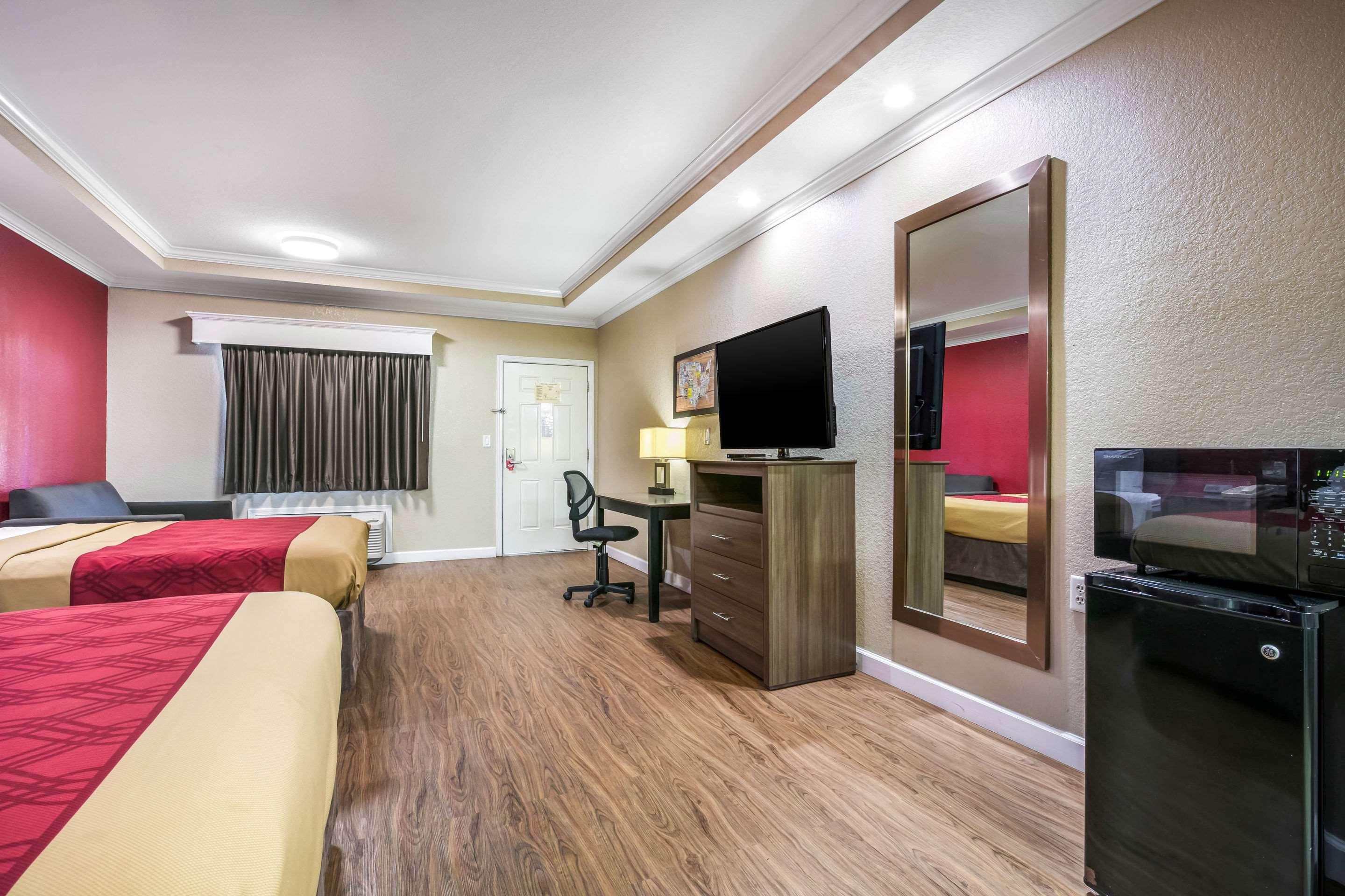 Econo Lodge Inn & Suites Horn Lake Exteriér fotografie